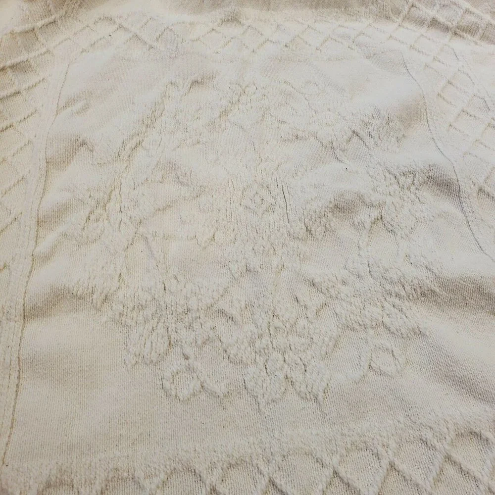 Vintage Crown Craft Chenille Bedspread Coverlet Bohemian Twin Fringe‎ 76x108